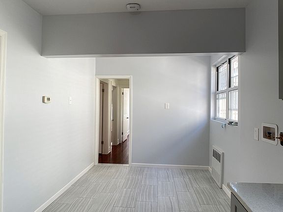 5th image of 2100 E 21st St