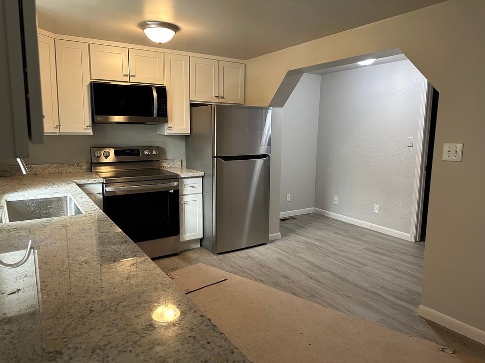 1st image of 32225 56th Ave S
