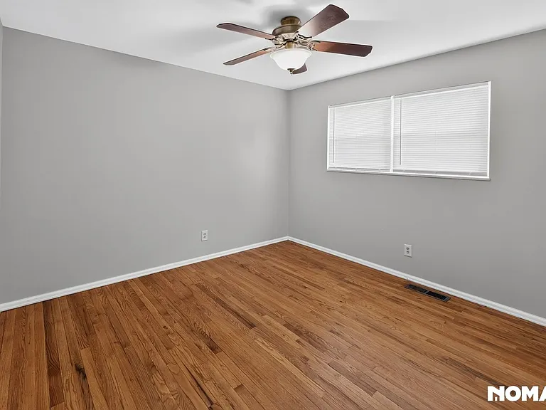 1835 Ardmore Dr — Photo 17