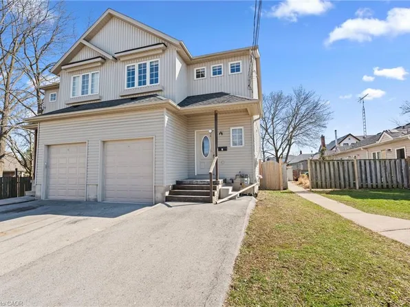 2 Townline Rd E, Thorold, ON L2V 1W1