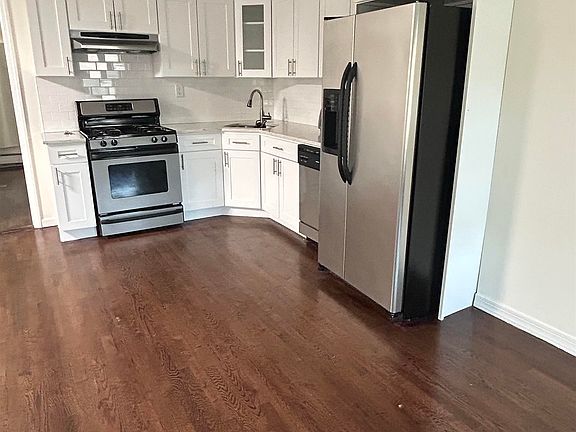 4th image of 259 Grove St
