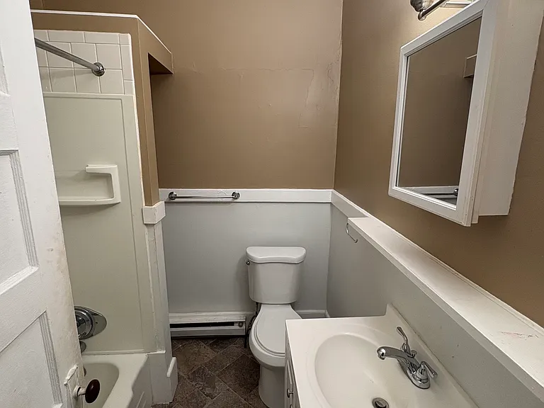 246 Lark St #9 — Photo 5