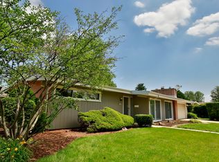 1377 Margret St, Des Plaines, IL 60018
