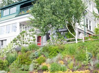 2864 SW Champlain Dr, Portland, OR 97205