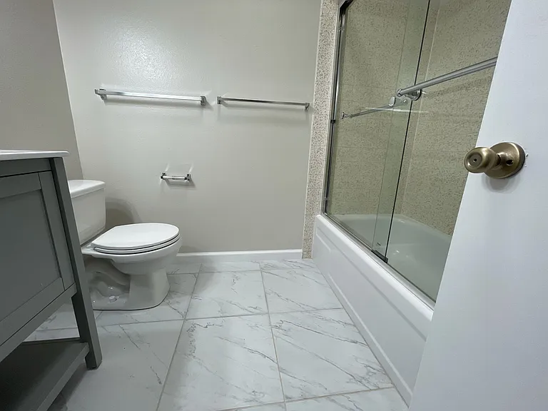 1575 Drake Dr — Photo 9