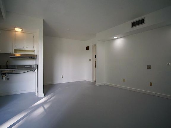 5th image of 5060 Sherwood Ln