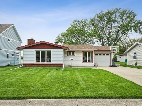 1028 Cherokee Pl, Lemont, IL 60439