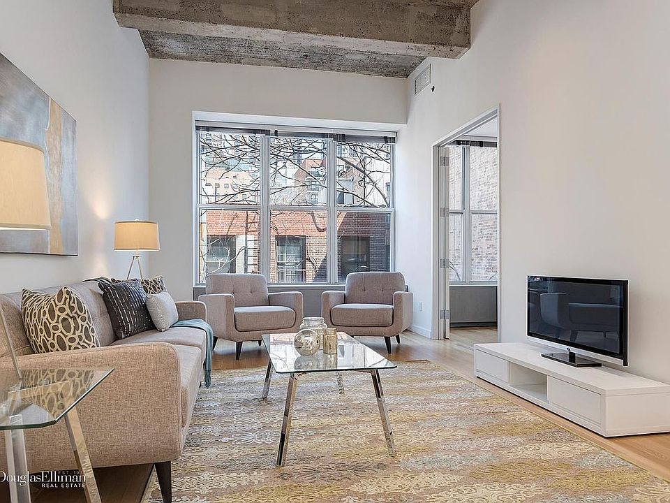 1st image of 419 W 55th St #303