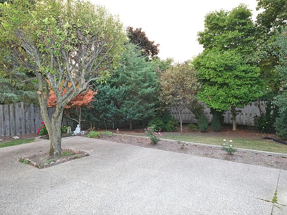 5th image of 1125 Highland Ln