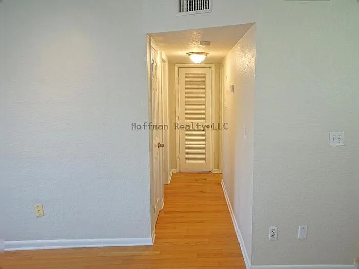 212 S Church Ave #212 — Photo 6