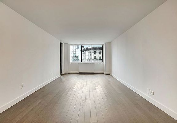 3rd image of 300 Mercer St APT 19N