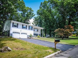 2 Aspen Ct, Ossining, NY 10562