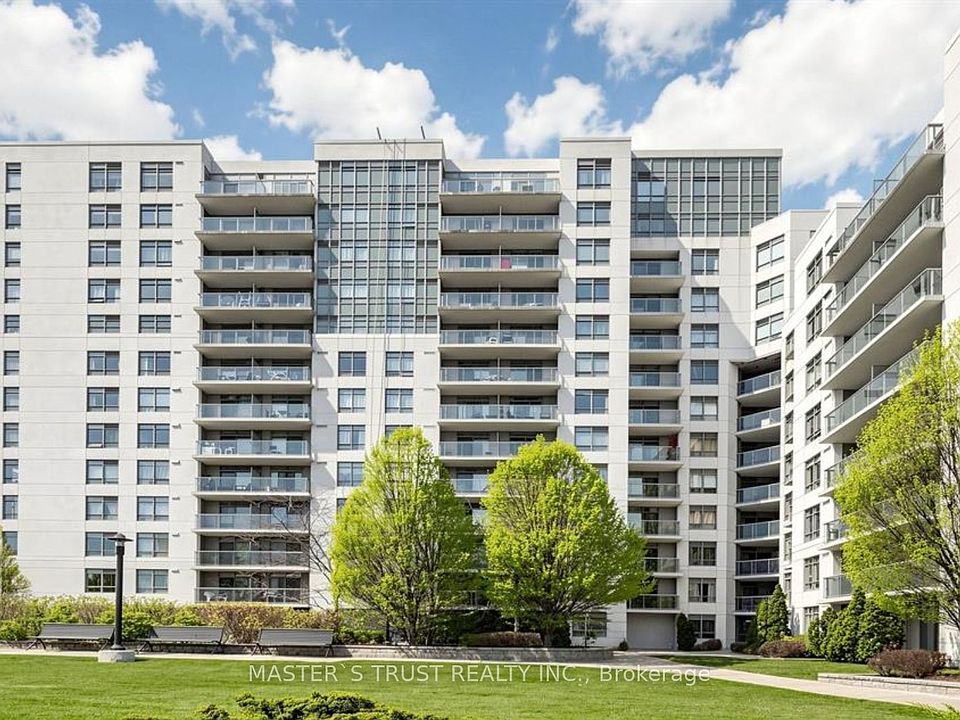 1st image of 812 Lansdowne Ave #302