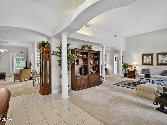 2nd image of 6089 Sabal Hammock Cir