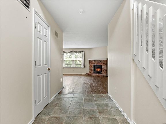 2nd image of 11933 Autumn Trace Ct