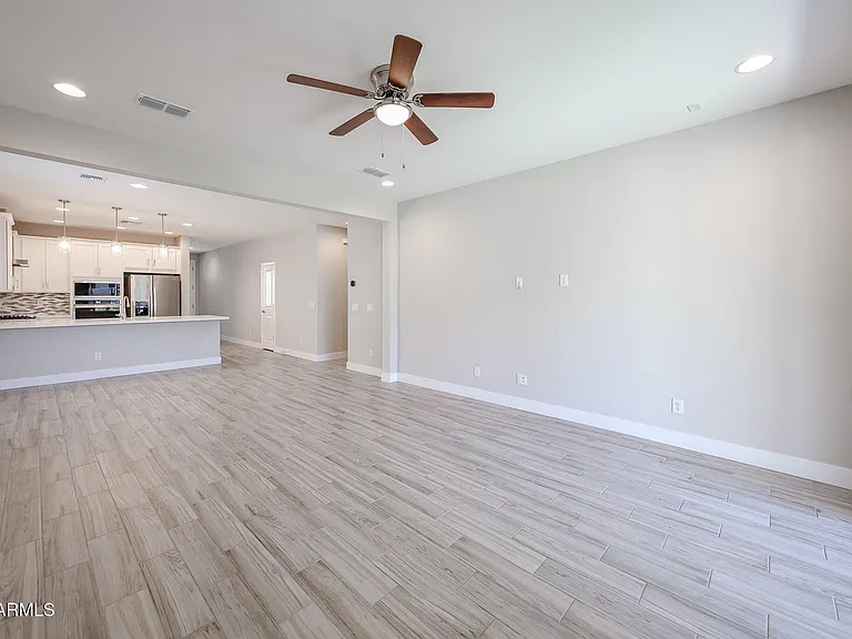 17333 W Pershing St — Photo 5