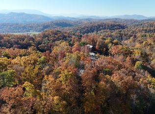 Hawks Nest Way, Sevierville, TN 37862