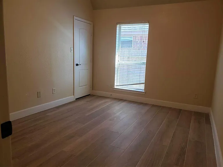 5927 Bristol Path Ln — Photo 18