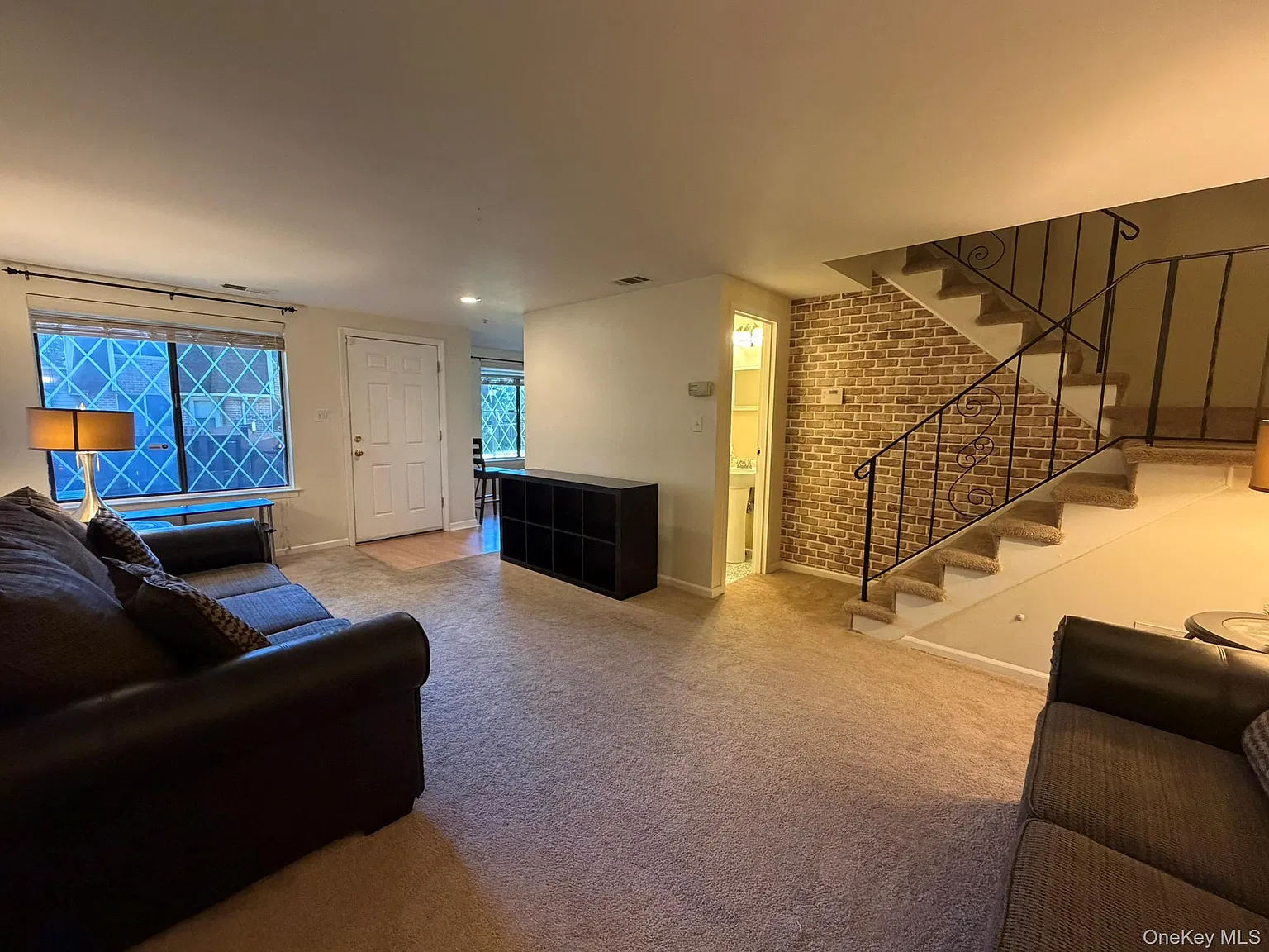 2 bed, 1.5 bath, 1176 sqft, $2,700 — Photo 4
