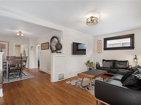 5th image of 2532 Charlotte St