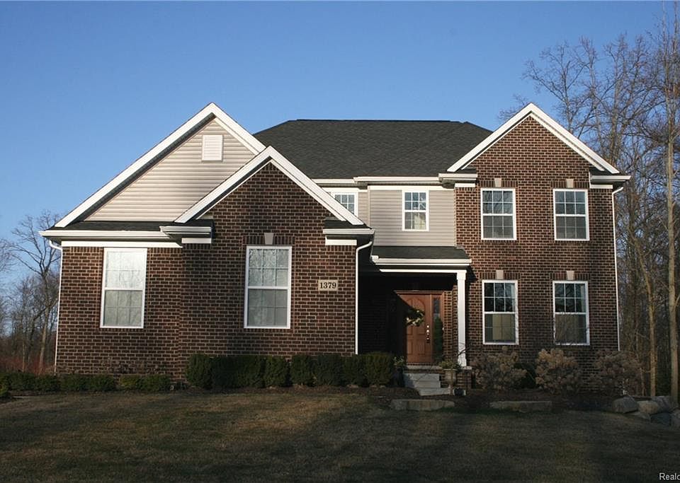 1st image of 1379 Xanadu Ct
