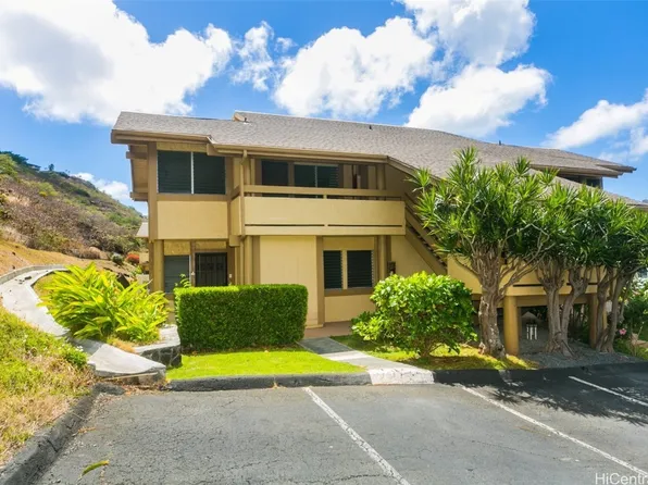 591 E Hahaione St #B102, Honolulu, HI 96825