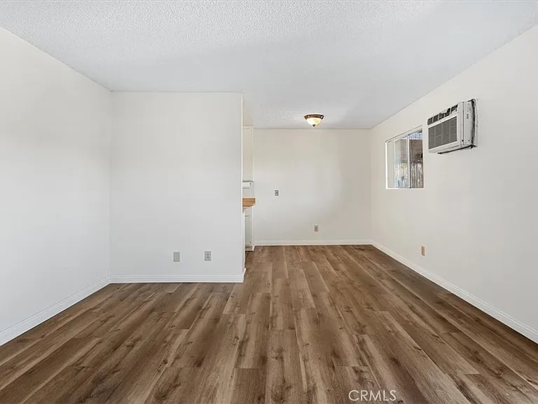 3424 Pueblo Ave #8 — Photo 7