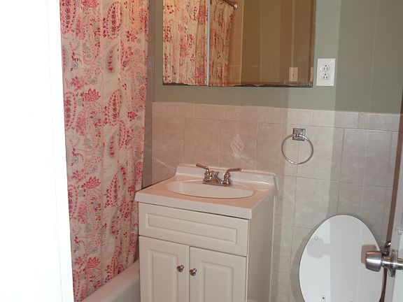 2nd image of 34-43 60th St APT 6K