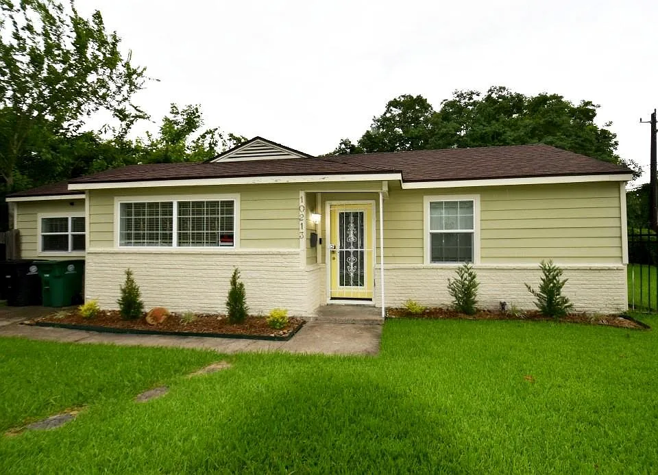 10213 Fairland Dr