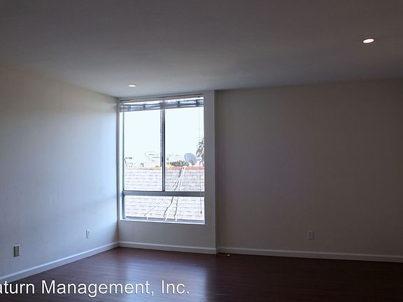 4th image of 3725 Jasmine Ave APT 5