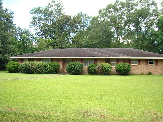 2nd image of 609 Idlewild Dr