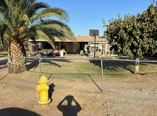 12957 Ledbetter Dr, Orosi, CA 93647