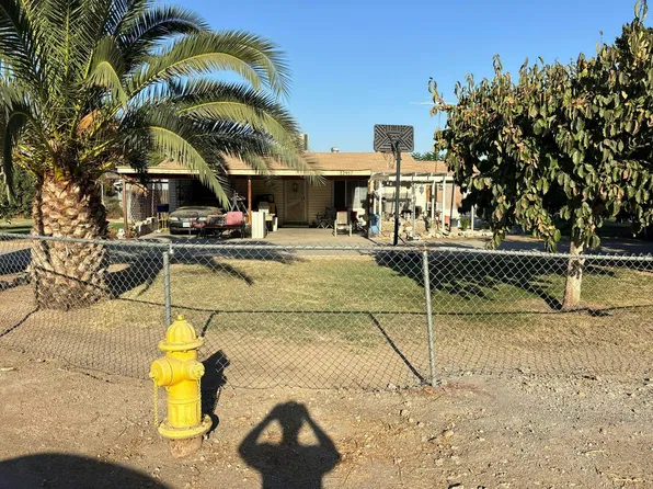 12957 Ledbetter Dr, Orosi, CA 93647