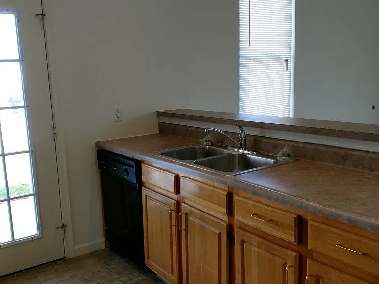 21 Rosewood Dr — Photo 9