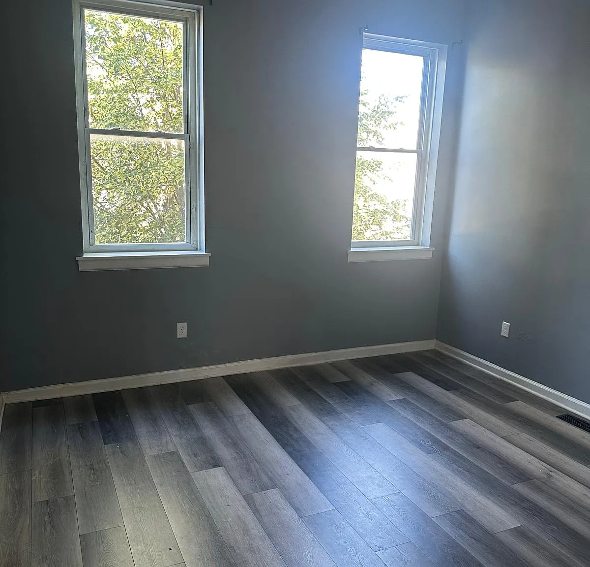 3 bed, 1400 sqft, $1,425 — Photo 2