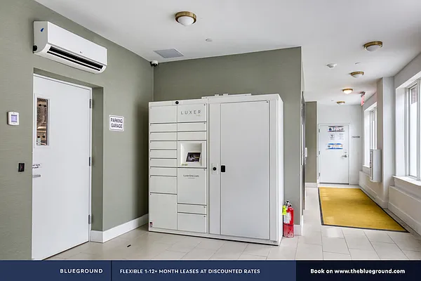 Rented by The Blueground | media 318