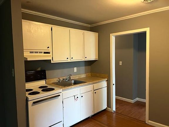5th image of 311 Silver Pl APT 7
