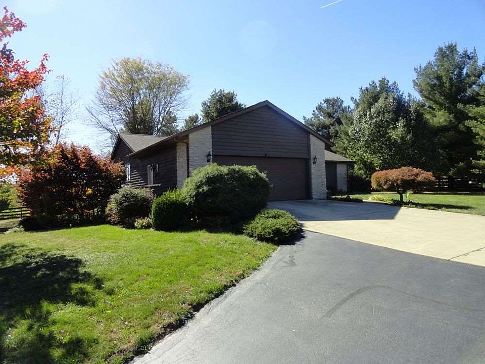 1st image of 1245 W Church Ln