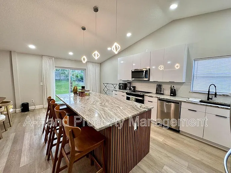 15912 Indian Wells Ct — Photo 1