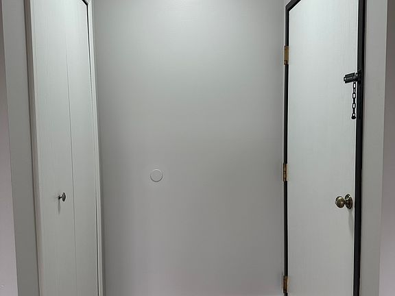 4th image of 15122 Seagull Dr
