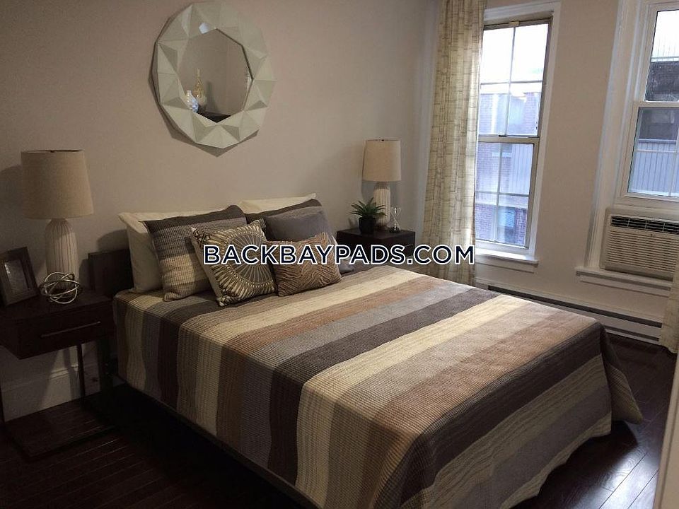 2nd image of 52 Clearway St #9JJ