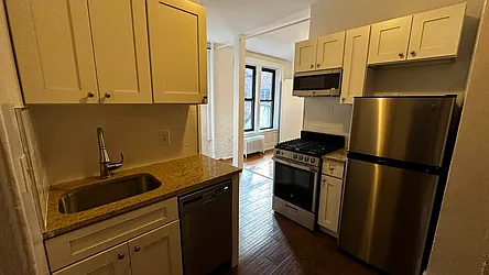 Rented by HOLTON REAL ESTATE INC.