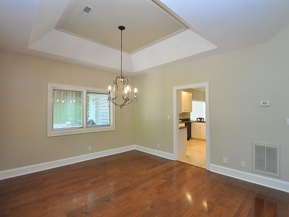 5th image of 5024 Marci Ln
