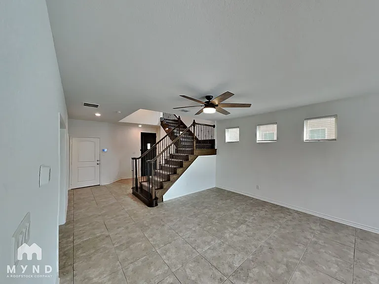 21535 Vista De Cristal — Photo 3