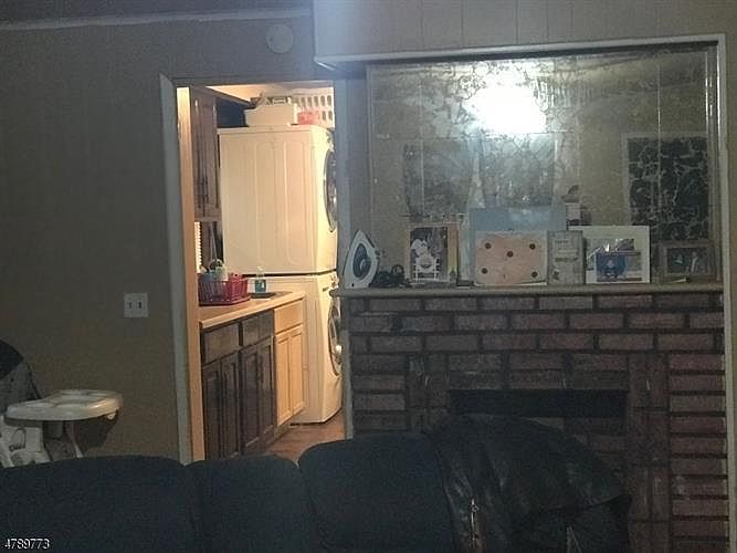 2nd image of 1839-41 Myrtle Ave