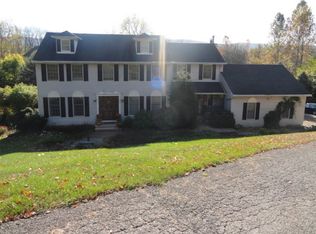 21 W Gate Dr, Glenwood, NJ 07418