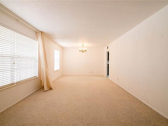 3rd image of 10609 Janway Dr
