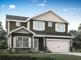 727 Spruce St N, Cambridge, MN 55008