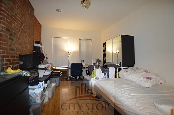 Rented by City Stop Realty | media 21