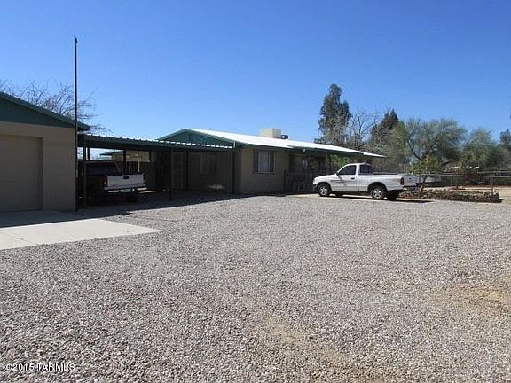 2nd image of 3800 E Admiral Pl